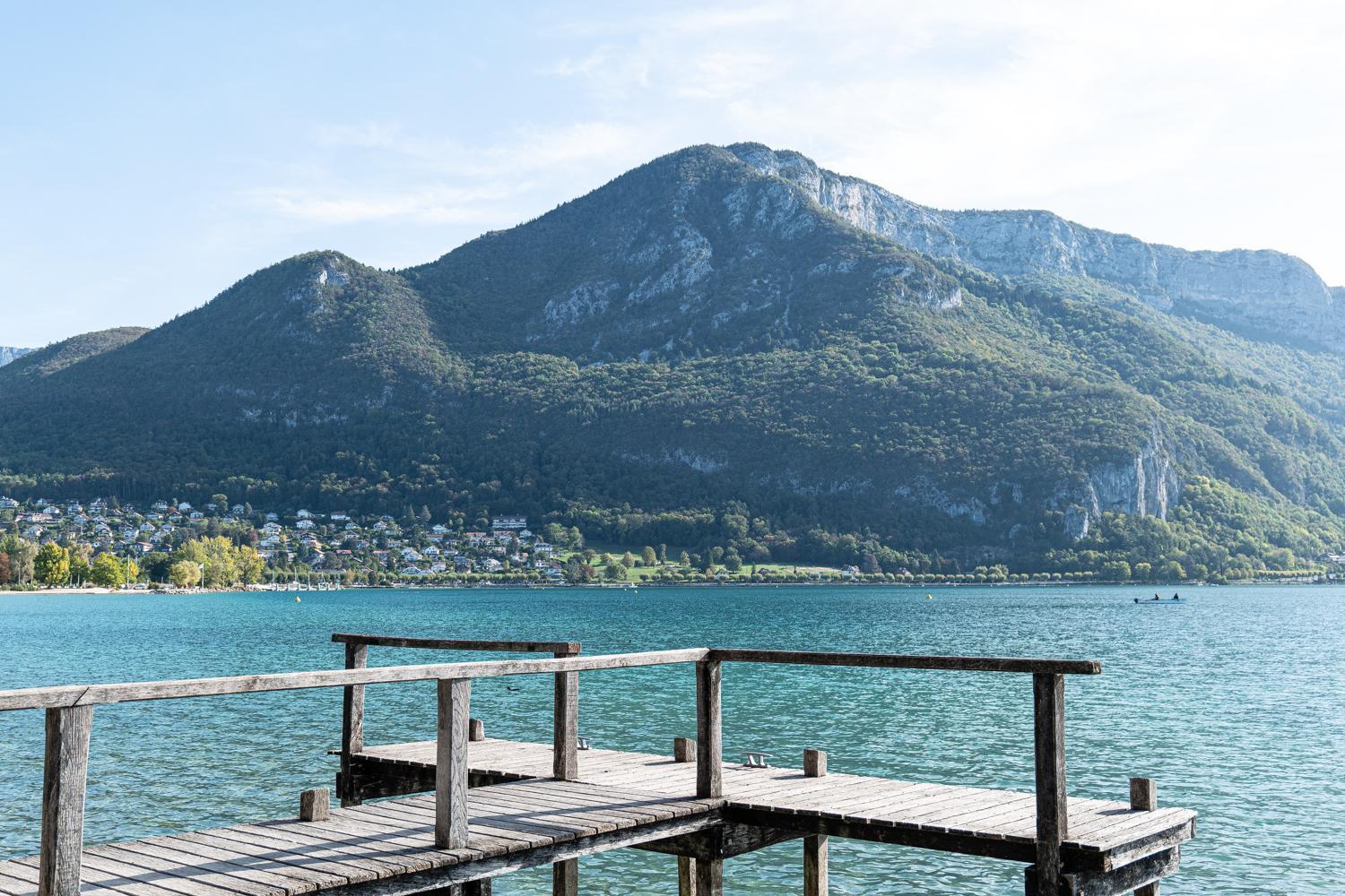 Annecy Lake Central Екстериор снимка